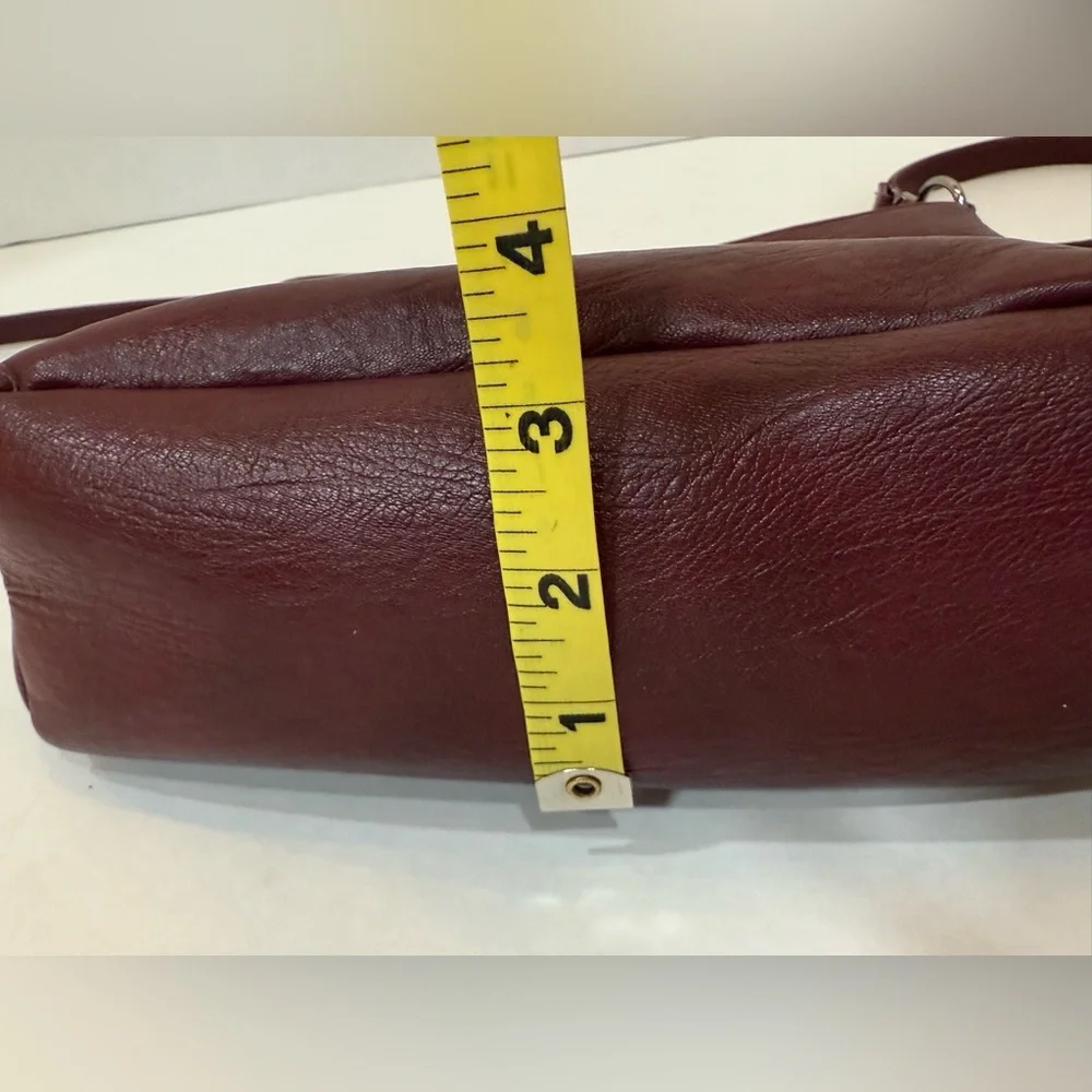 Jingpindaishu Burgundy Leather Crossbody Purse Multi-Compartment Slightly Used - Picture 7 of 11